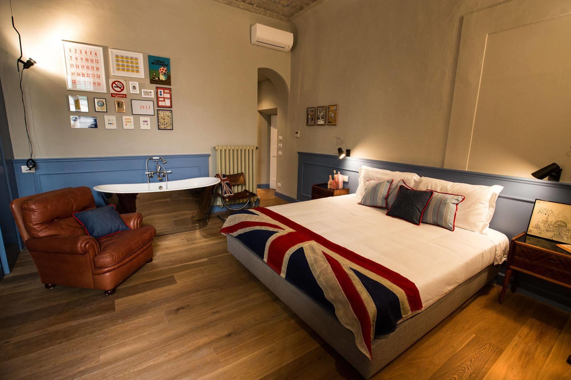 Adastra Suites Florence Buitenkant foto